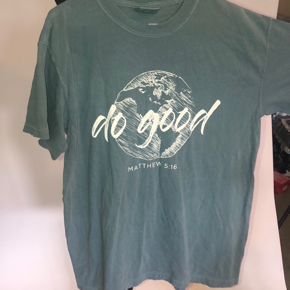 DO GOOD graphic tee